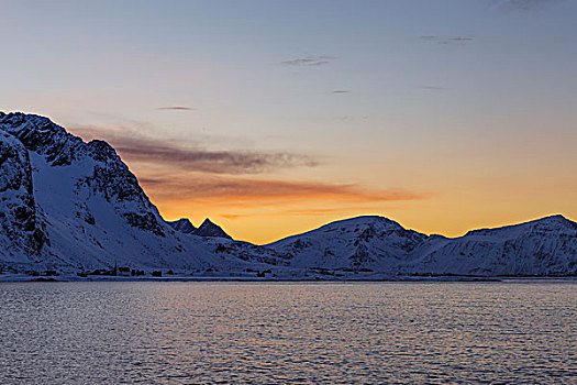 雪,海边风景,日落,罗弗敦群岛,诺尔兰郡,挪威,欧洲