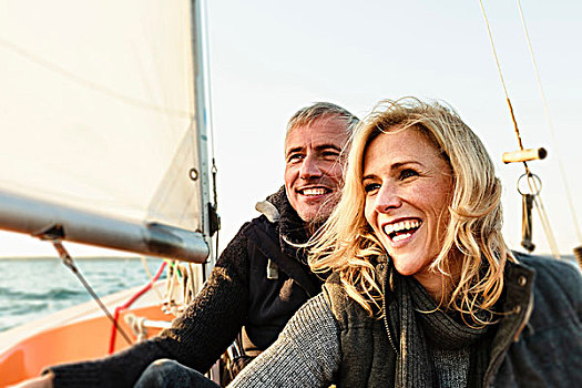 夫妻,帆船,微笑