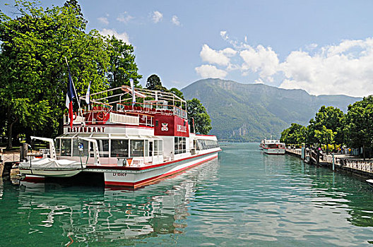 餐馆,船,游船,码头,安锡湖,上萨瓦,隆河阿尔卑斯山省,法国,欧洲