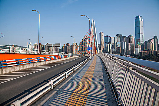 重庆江北嘴中央商务区千厮门大桥桥面
