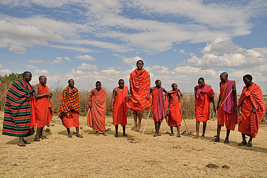 马萨伊人,舞蹈表演,塞伦盖蒂,裂谷省,肯尼亚,非洲