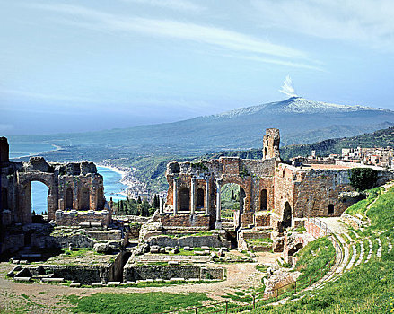 意大利,西西里,塞杰斯塔,圆形剧场,埃特纳山,背景