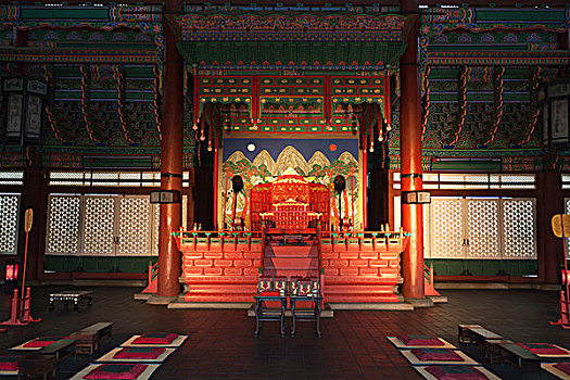 韩国首尔的古代皇宫,景福宫,的,勤政殿,内景,国王的宝座