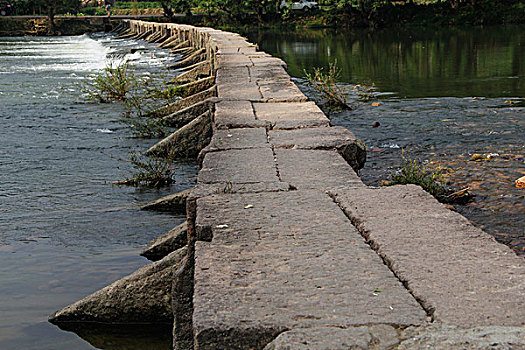 神仙居溪流山水