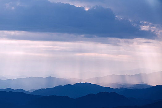 日落,山