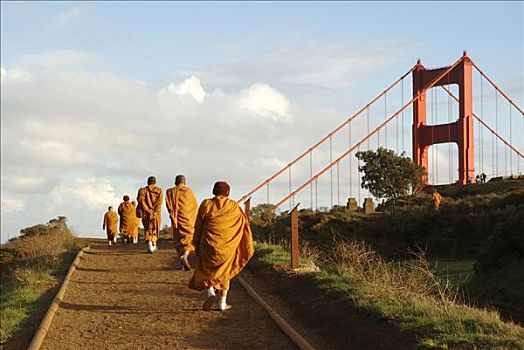 僧侣,走,靠近,桥,金门大桥,旧金山,加利福尼亚,美国