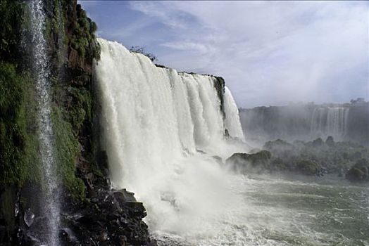 伊瓜苏瀑布,伊瓜苏,巴西