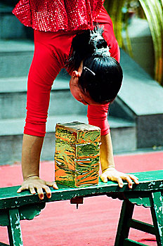 女性,特技,表演,唐人街,春节,节日,新加坡,2005年