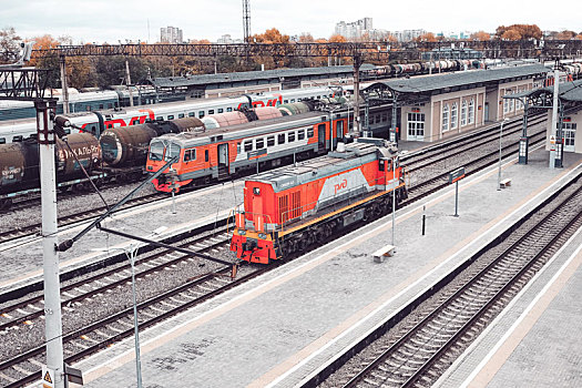 俄罗斯哈巴罗夫斯克火车站的火车
