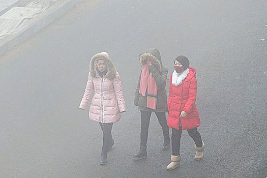 中央气象台首发大雾红色预警河南省滑县能见度低于100米