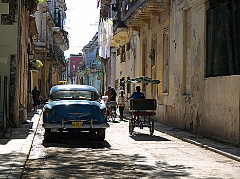 街道,场景,旧式,自行车,出租车,老,哈瓦那,古巴,拉丁美洲