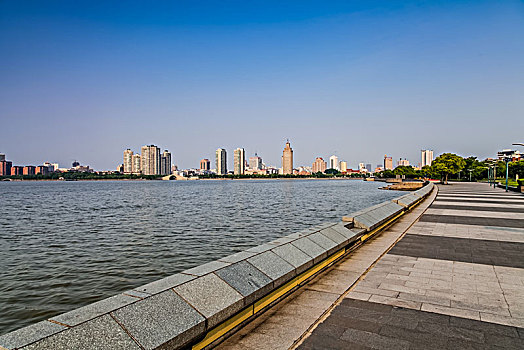 江苏省宜兴市东氿湖外滩建筑景观