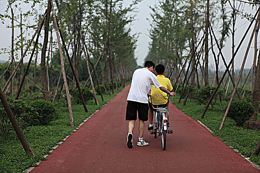 綠道親子騎游