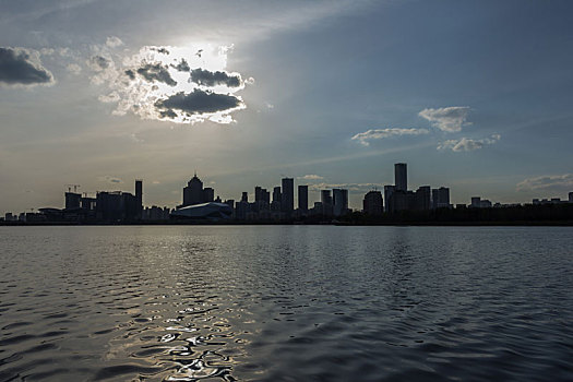 沈阳城市风光浑河沿岸