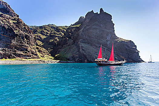 帆船,红色,帆,小,湾,靠近,圣地亚哥,特内里费岛,加纳利群岛,西班牙,欧洲