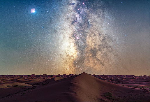 内蒙古阿拉善腾格里沙漠星空