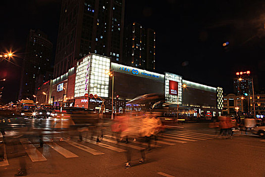 哈尔滨城市商店夜景