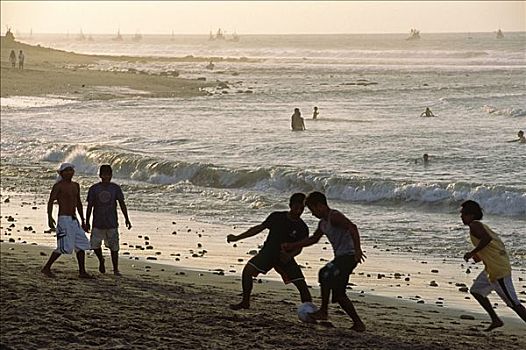 沙滩足球,北方,秘鲁,挨着,厄瓜多尔人,边界,流行,假日,斑点,秘鲁人,沙滩游客