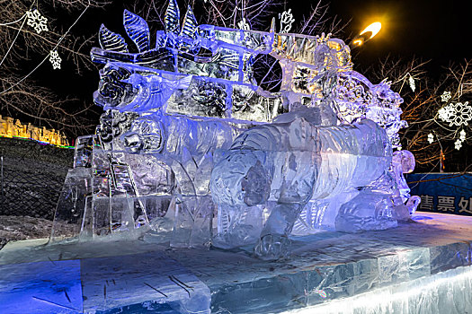 中国长春世界雕塑公园冰雪乐园夜景