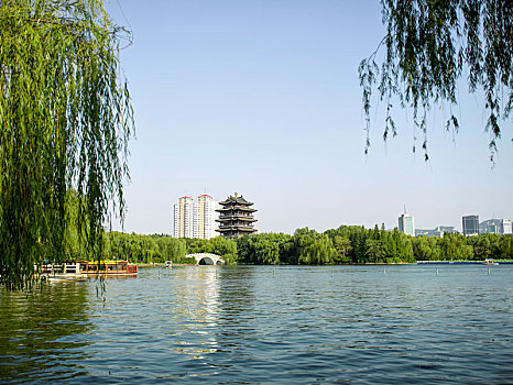 大明湖风景区