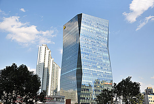 现代商务大厦