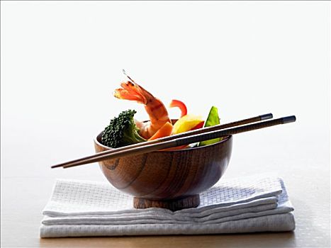 碗,蔬菜,虾,筷子