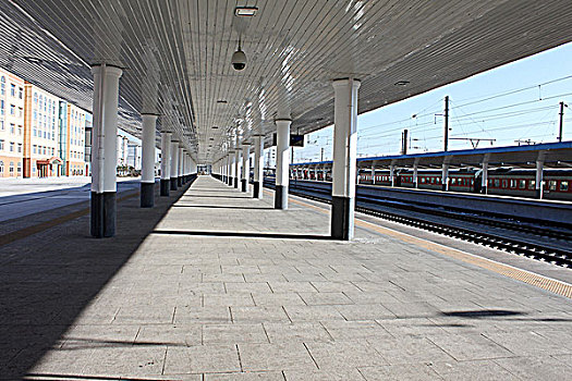 山海关火车站站台
