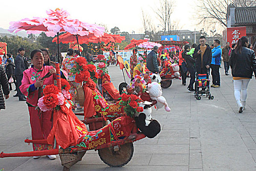春节的洛带古镇