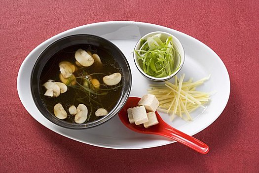 味噌汤,豆腐