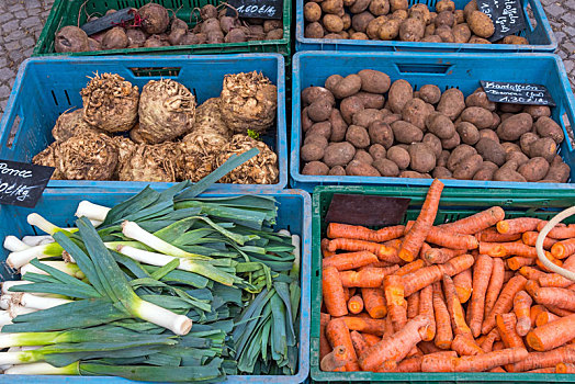韭葱,胡萝卜,土豆,出售,市场