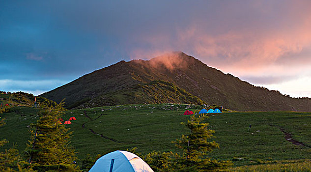 海坨山清晨日出