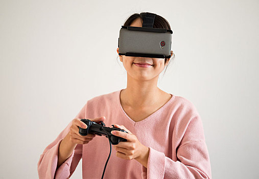 女人,玩,电子游戏,虚拟现实,护目镜