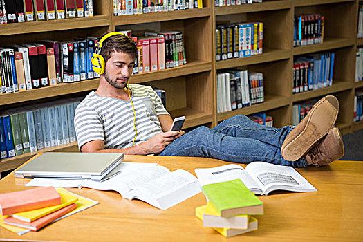 学生,听,音乐,图书馆,智能手机