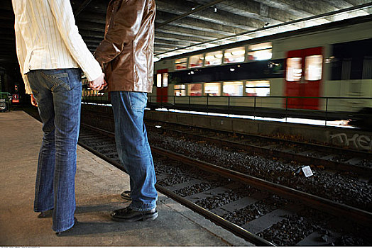 伴侣,握手,列车,站台,巴黎,法国