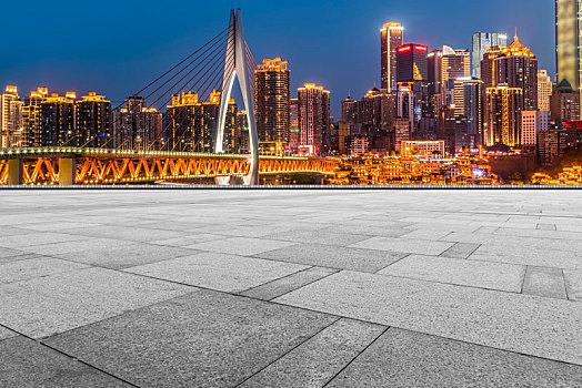 广场砖路面和建筑景观夜景