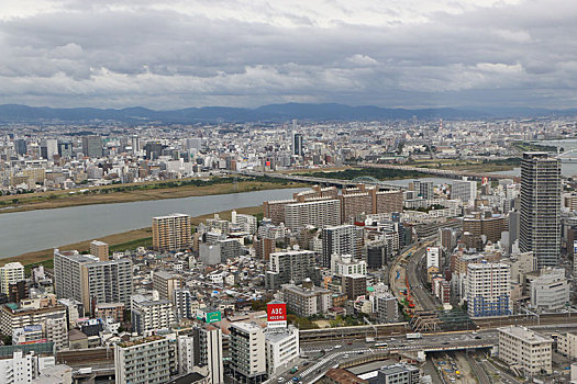 大阪,梅田蓝天大厦,俯拍