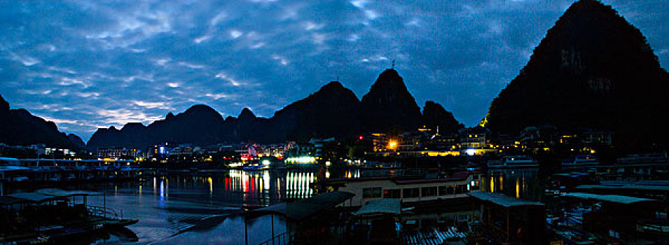 桂林阳朔西街夜景