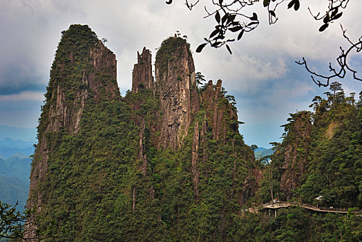 人间仙境,天南第一峰,湖南郴州市宜章县蟒山五指峰