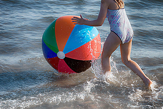 女孩,玩,彩色,水皮球,海中