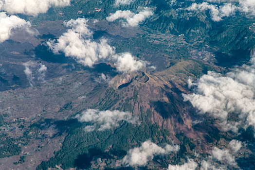 航拍巴厘岛火山