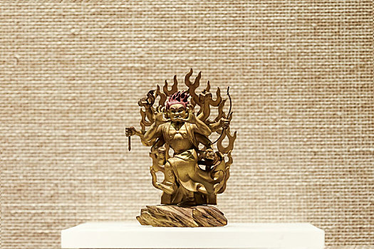 清代金刚鎏金铜像,洛阳博物馆藏原北京故宫慈宁宫大佛堂文物