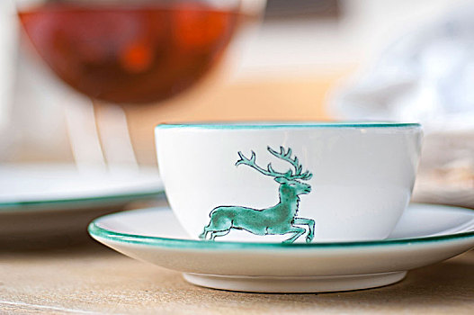茶杯,瓷器,鹿