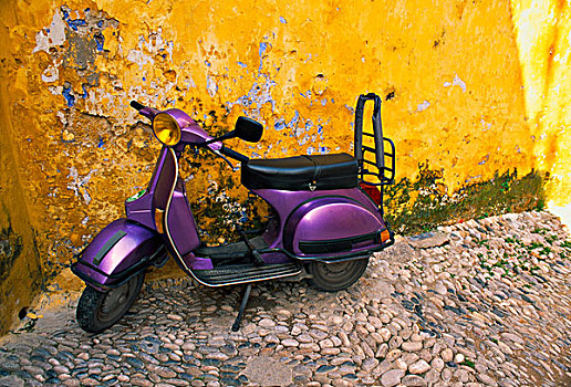 紫色,低座小摩托,停放,靠近,黄色,墙,老城,罗得斯,希腊