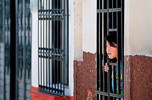 孩子,向外看,栏杆,窗户,乡村,恰帕斯,墨西哥