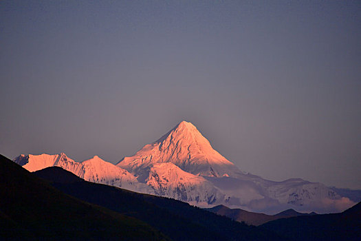 夕照贡嘎山