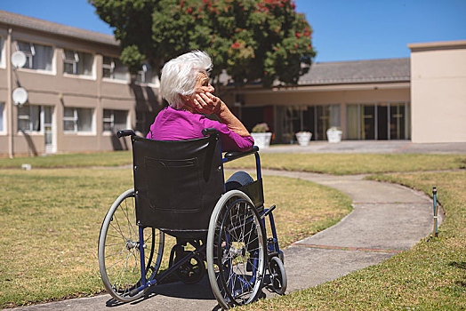 老年,女人,放松,轮椅,养老院,公园