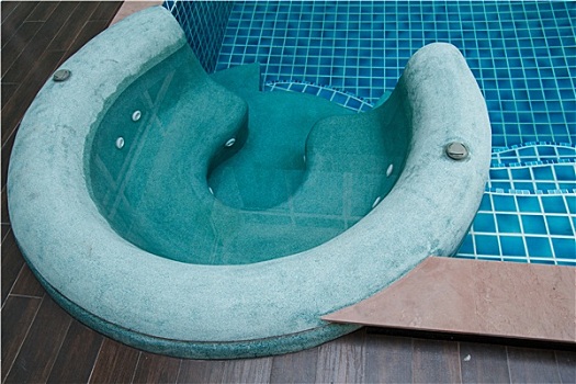波浪式浴盆,游泳池