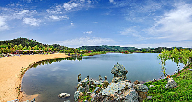 江苏省南京市银杏湖公园湖滨沙滩湿地自然景观