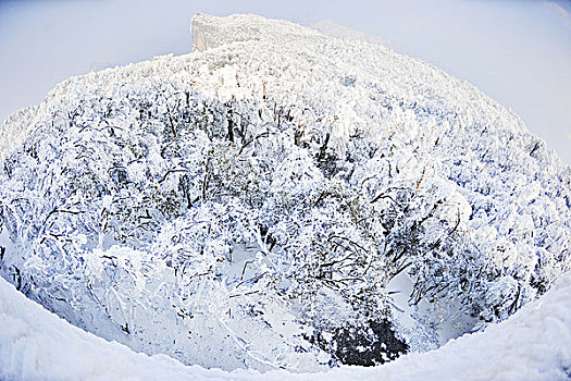 天门山雪景