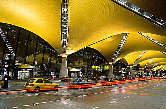 吉隆坡,国际机场